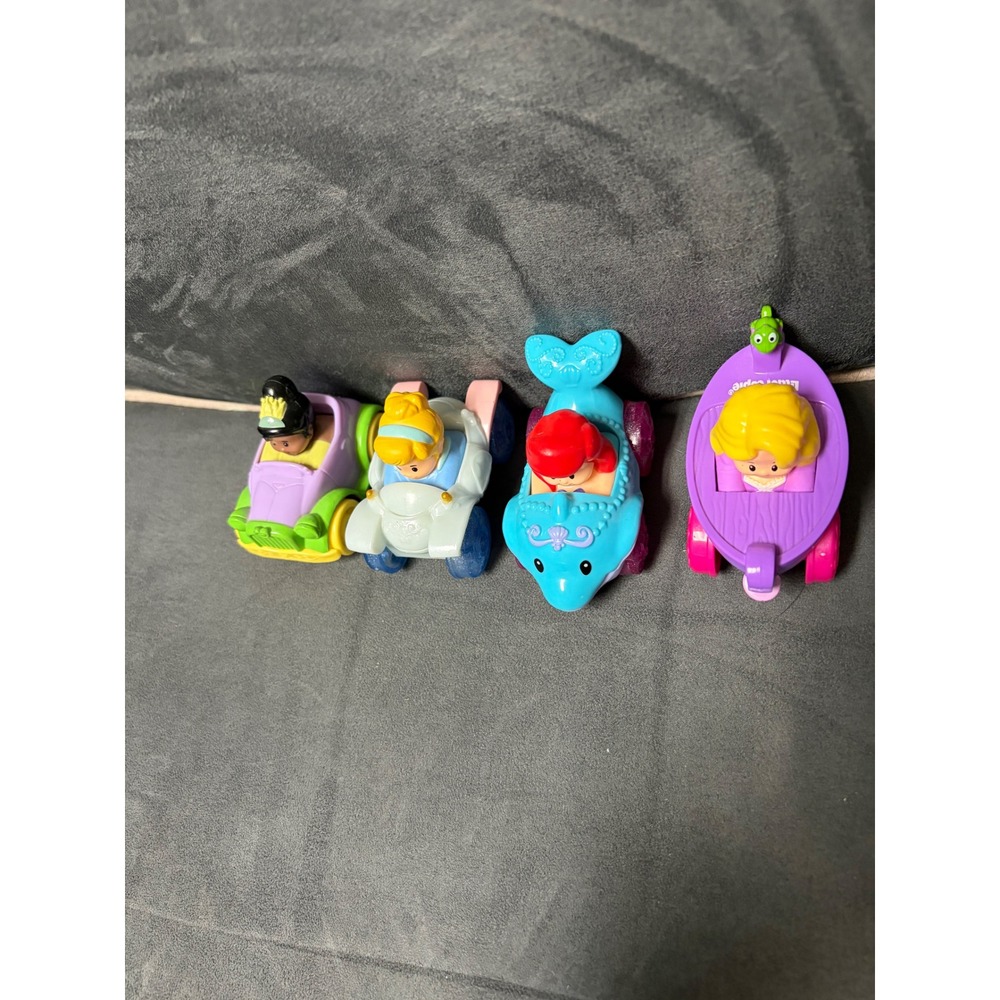 Fisher Price Little People Disney Princess Wheelies Tiana Cinderella Ariel Set 4 - Picture 2 of 6